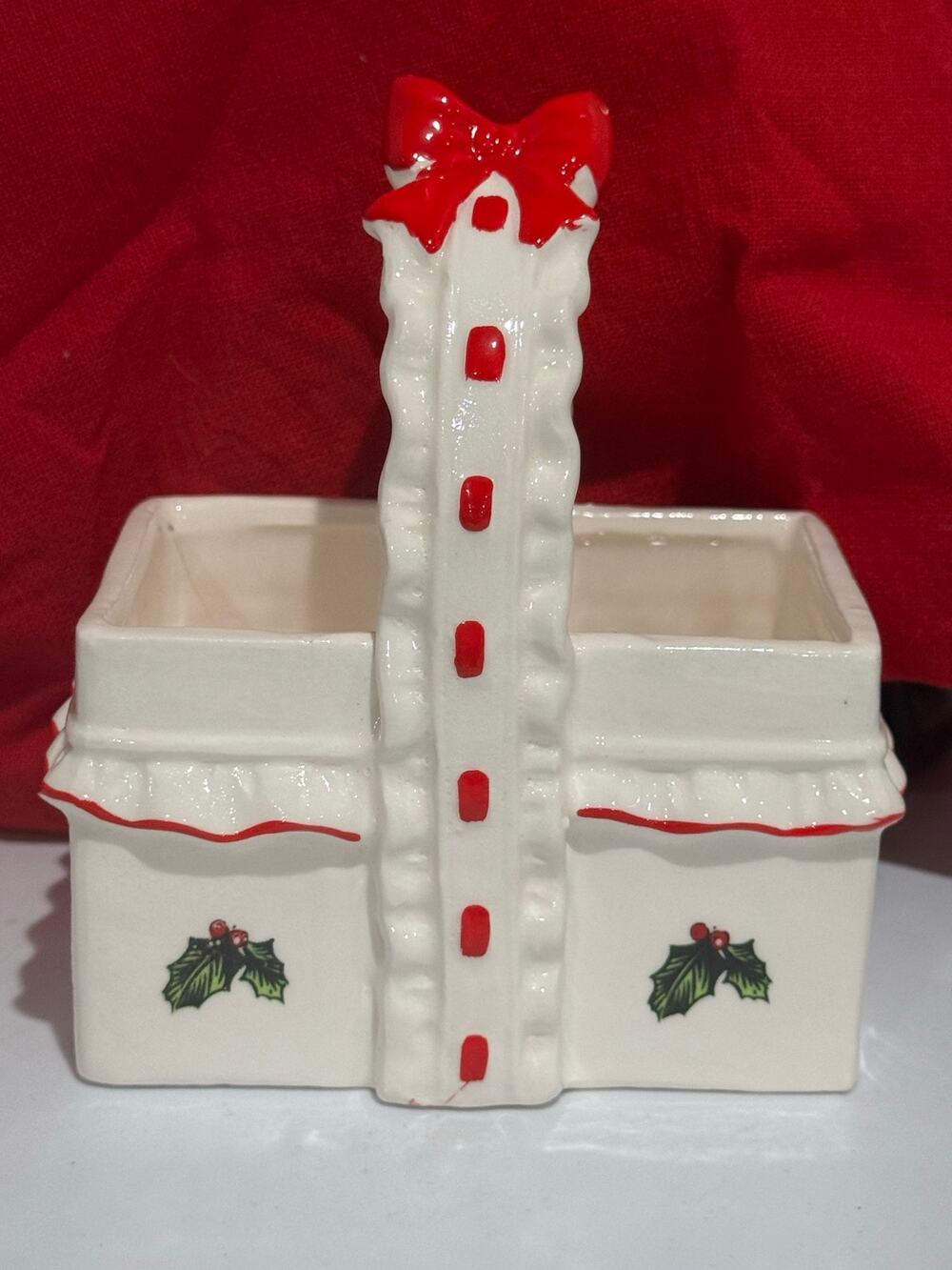 Lefton Ceramic Christmas basket 80's
